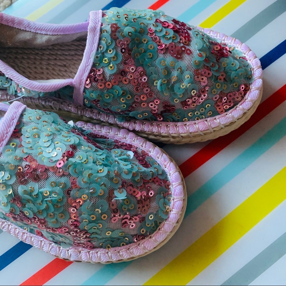 Cute shoe - Picture 2 of 4